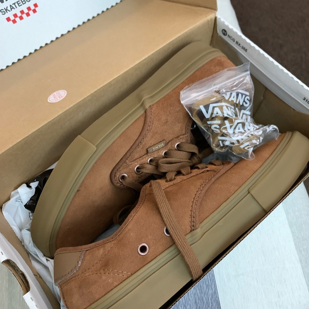Brand New Vans Skate Chima Ferguson Brown & Gum Skate Shoes Size 8